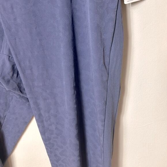 NWT Athleta Brooklyn textured ankle pant in Medieval Violet - Picture 9 of 16
